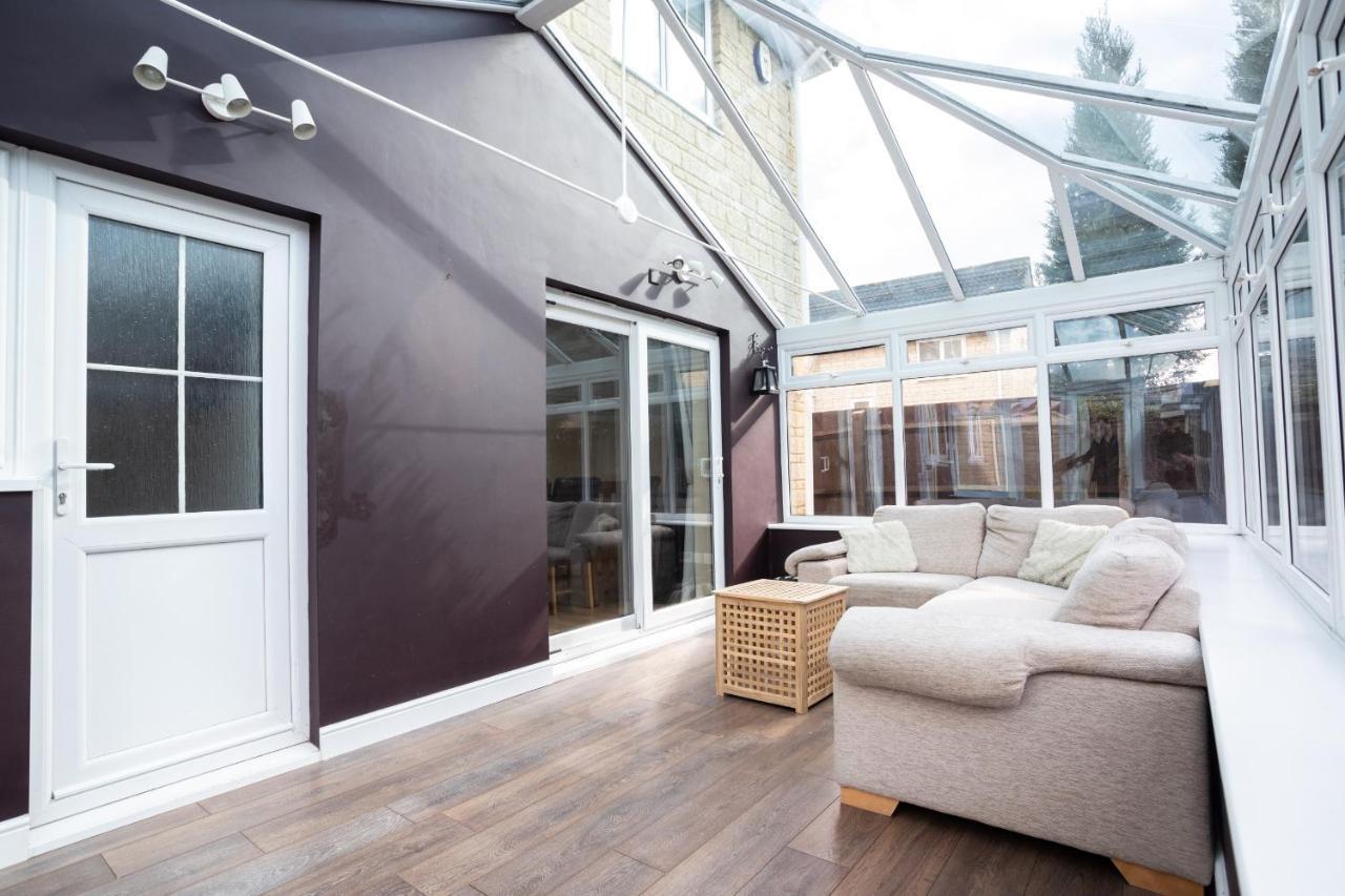 Holiday home October Disc - Long - Contractors *