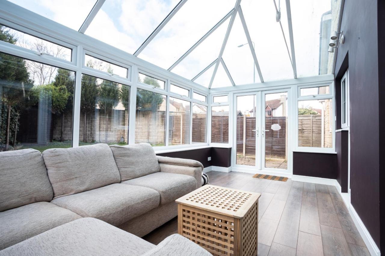 October Disc - Long - Contractors Casa vacanze Bristol