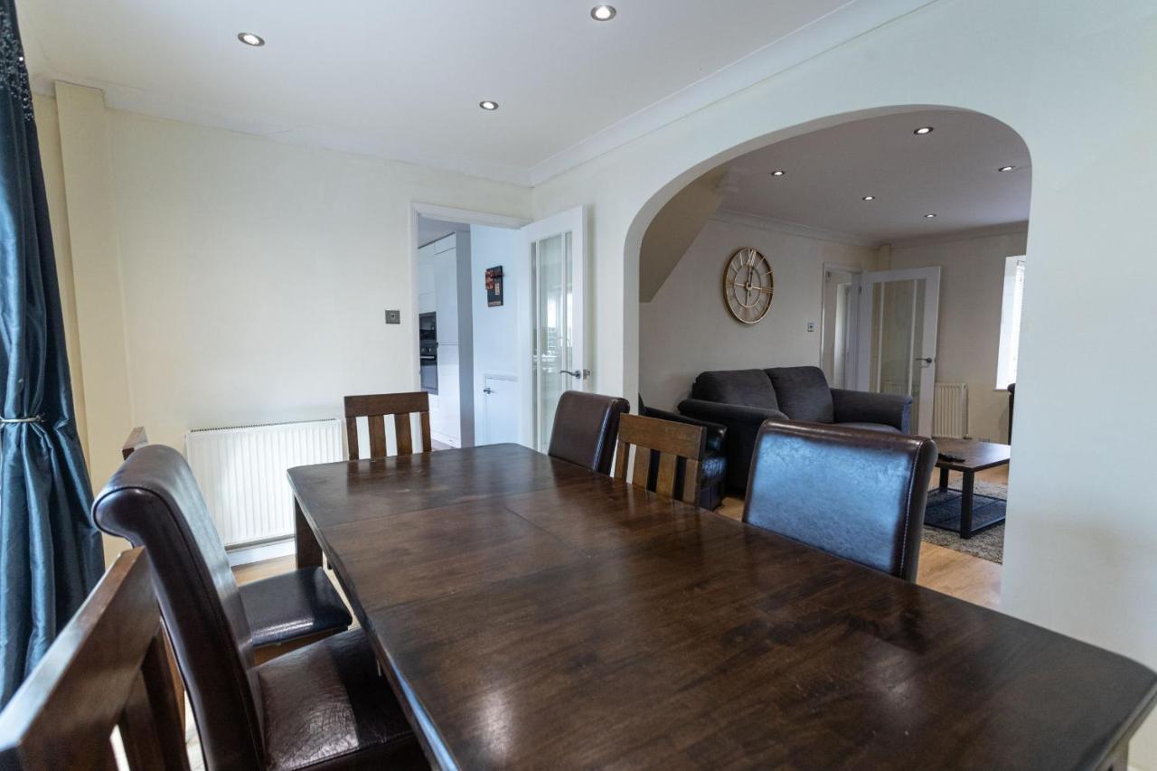 October Disc - Long - Contractors Casa vacanze Bristol